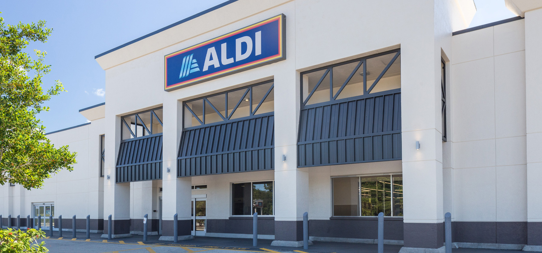 Aldi Entrance